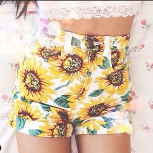 🌻American Apparel Sunflower Print High Waisted🌻